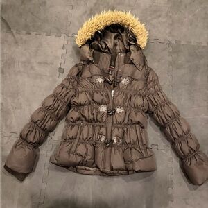 Y2K vintage short puffer coat with fur hood and toggle buttons brown large